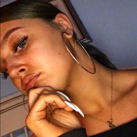 Meet your Posher, Bailey - Picture 1 of 1